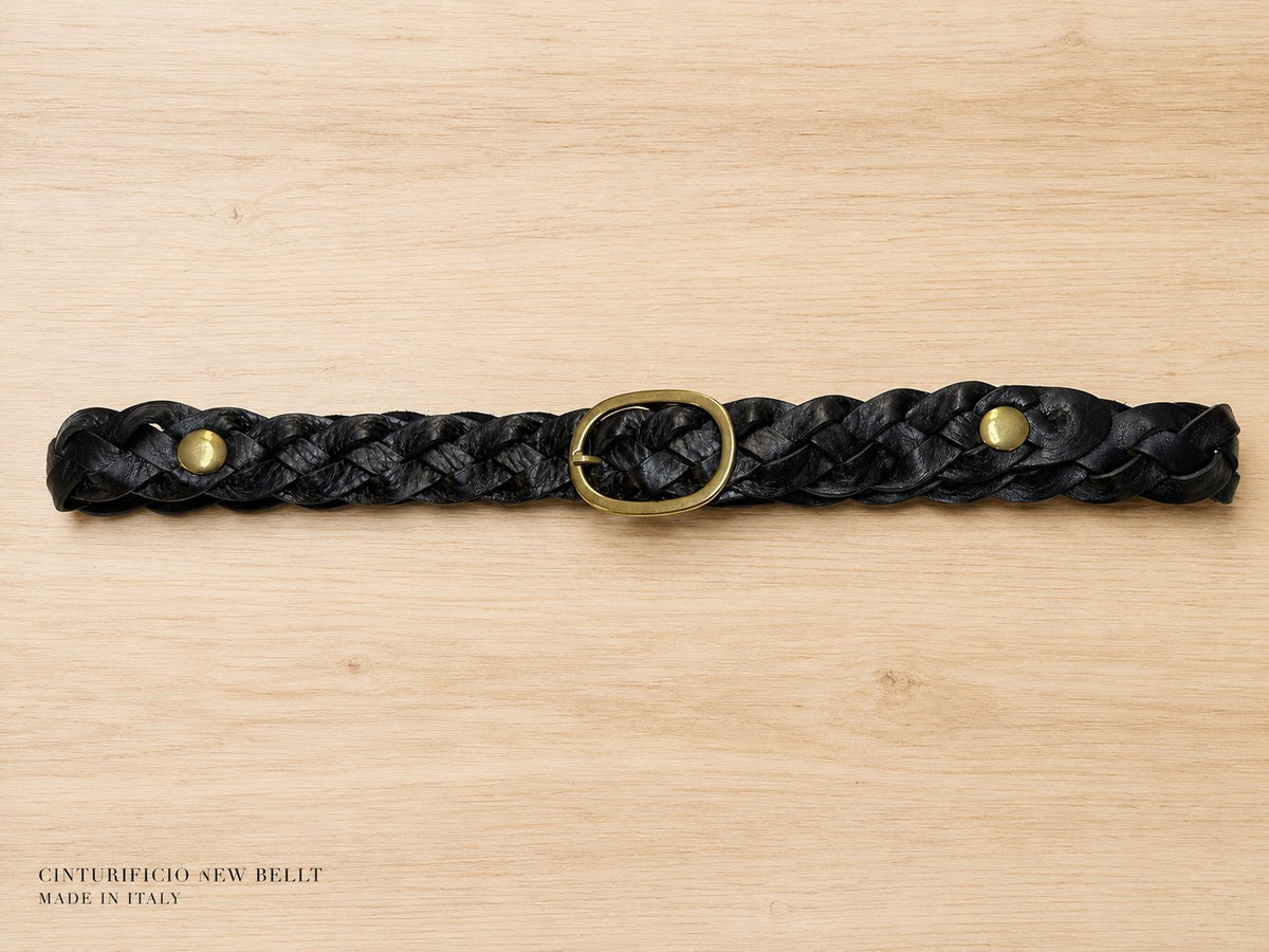 Treccia classica con borchie